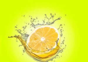 Boire du jus de citron au réveil